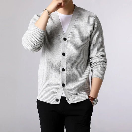 The Ultimate Guide to Men's Cardigans: Style, Comfort, and Versatility - Model Mannequin