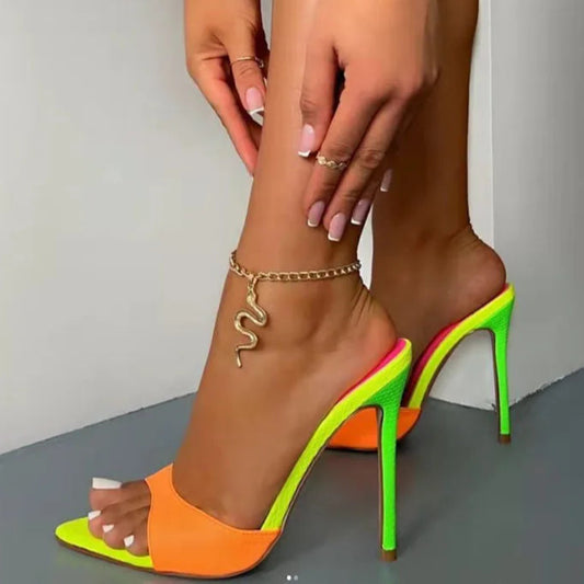 Iseppa - Flerfärgade spetsiga klackskor