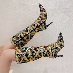 Botas de tacón altos de rodilla adornada con rodilla