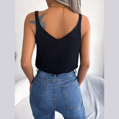 Cindy – Schwarzes gestricktes Tanktop mit U-Ausschnitt
