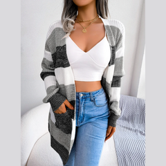 Emily – Schwarz-weiß gestreifte Strickjacke