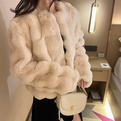 Maelis – Luxe Faux Fur Jacket