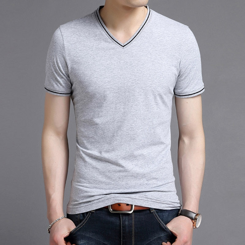 Elio - V Neck Solid T-Shirt - Model Mannequin