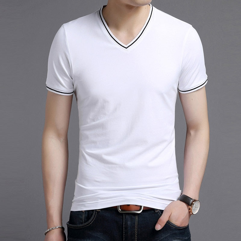 Elio - V Neck Solid T-Shirt - Model Mannequin