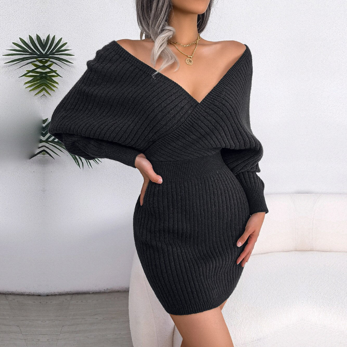 Tilly - Black Batwing Sleeves Ribbed Sweater Dress