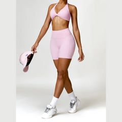 Brazalete de cuello de halter sin costuras y pantalones cortos de cintura alta