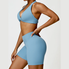 Brazalete de cuello de halter sin costuras y pantalones cortos de cintura alta