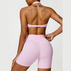 Brazalete de cuello de halter sin costuras y pantalones cortos de cintura alta