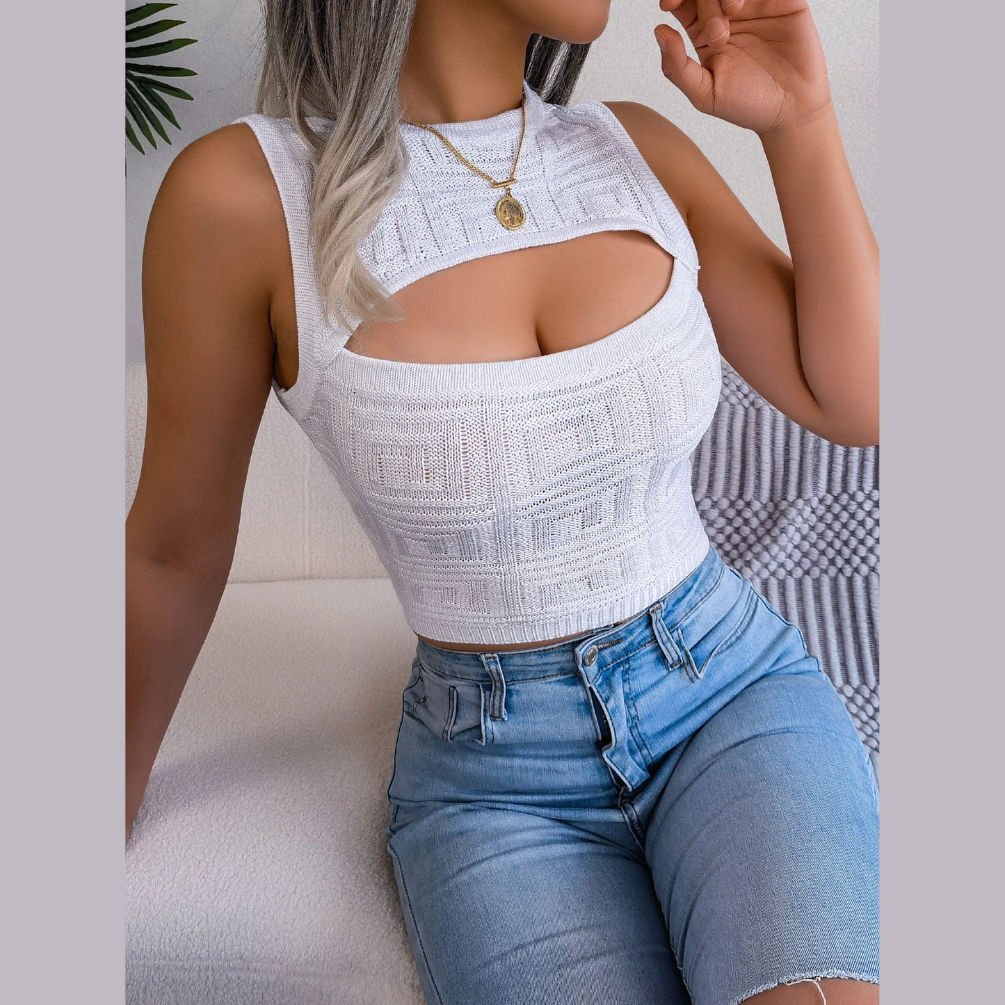 Christiana - White Knitted Cut Out Crop Top