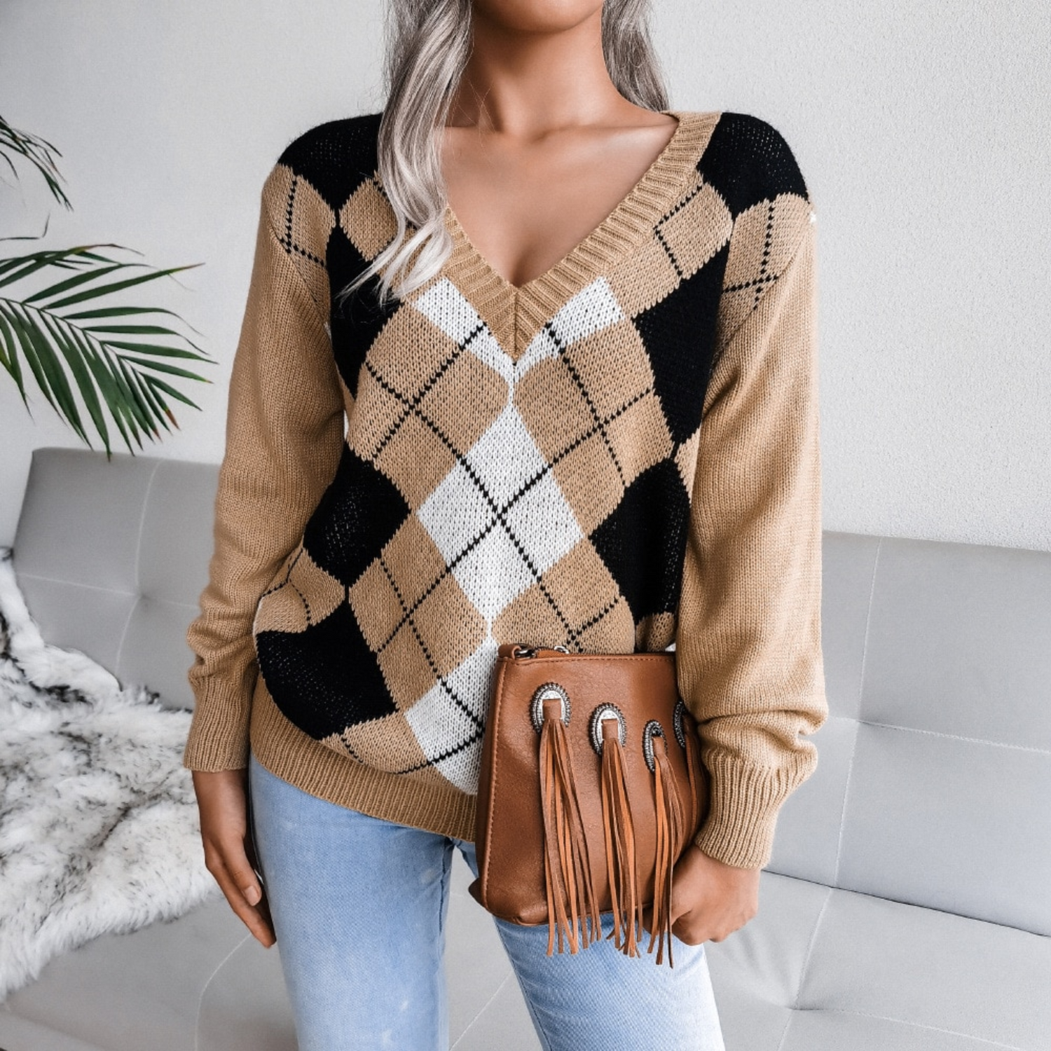 Paula - Beige Argyle Knitted V-Neck Sweater Top - Model Mannequin