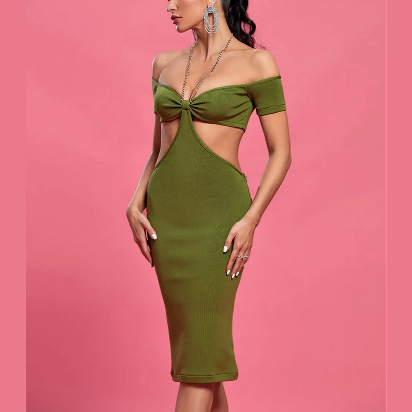 Della - Green Cutout Chain Embellished Bandage Dress